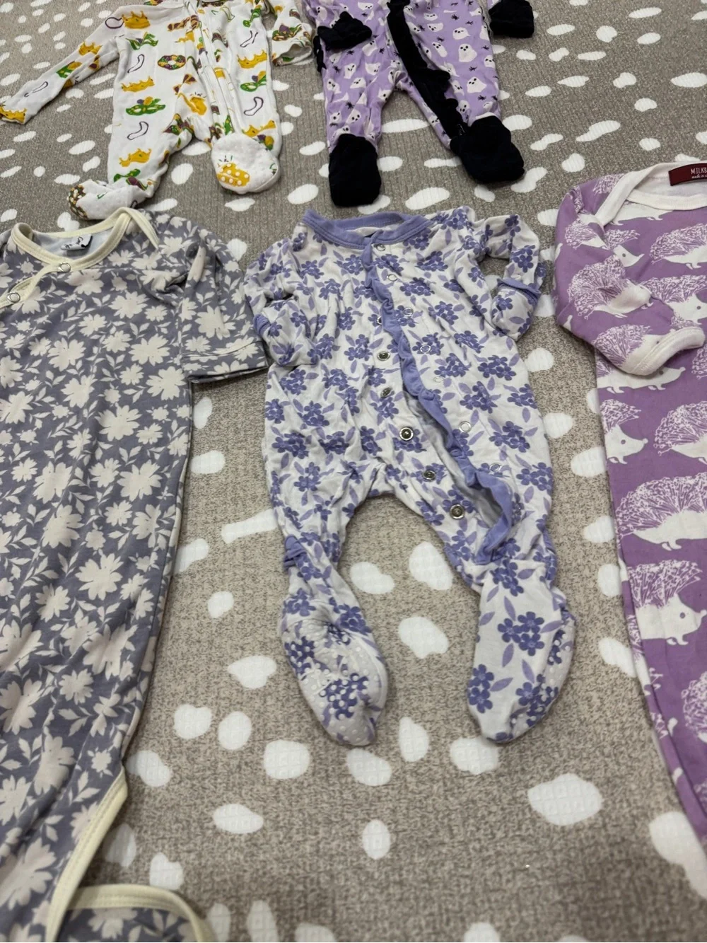 Lot of 5 bamboo baby girl newborn zippy sleeper footies gown ruffle snaps floral